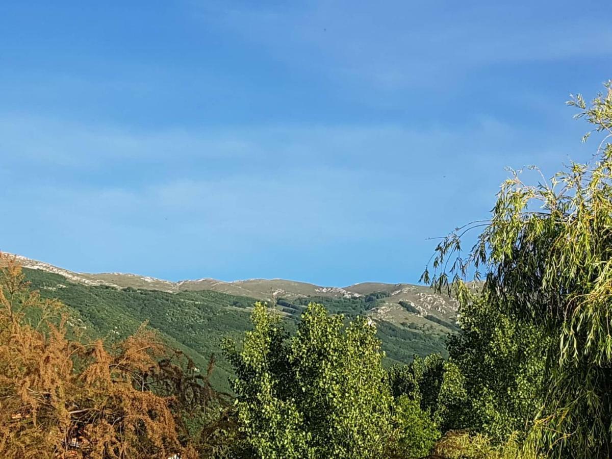 Et Larum Peštani Exterior foto